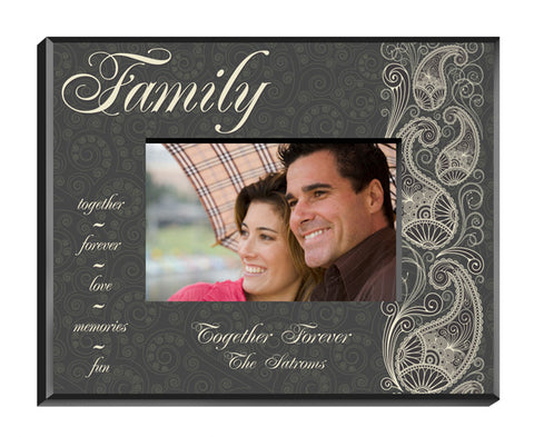 Pretty Paisley Frame - Family